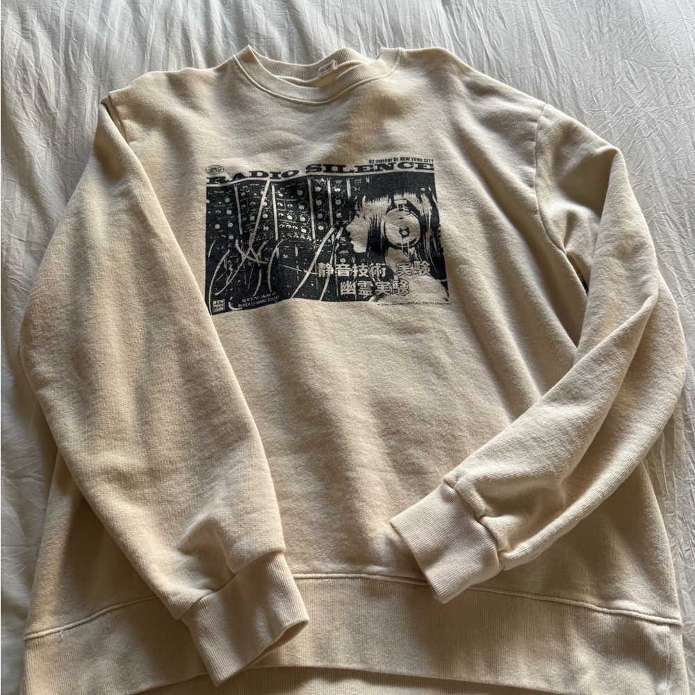 Brandy Melville Radio Silence Cream/Beige Crewneck Sweater